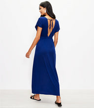 Load image into Gallery viewer, Beach Flutter Sleeve Midi Dress
